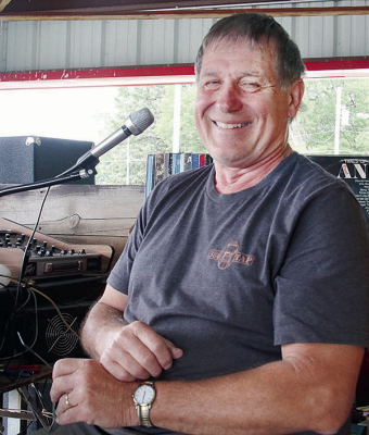 Car buffs, music fans gather for Cruise Night at Petersburg