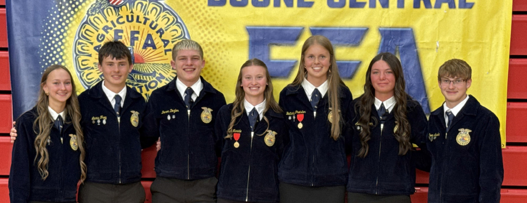 26-27 Officers: (l to r): Kailyn Choat, Lucas Frey, Daron Dozler, Kate Maricle, Bethany Preister, Ashlynn Naber, Owen Laska