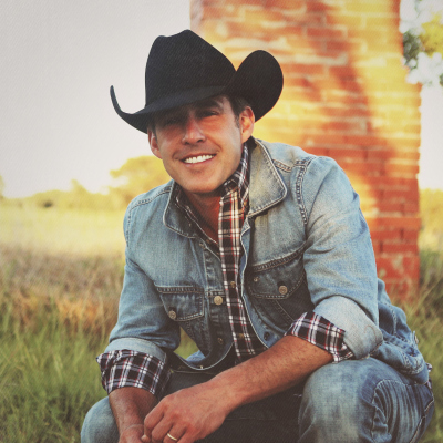 Musical headliner Aaron Watson