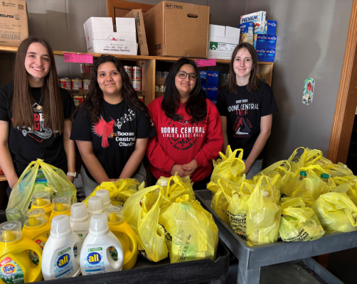 Avery Krohn, McKenzye Olquin-Hernandez, Valeria Lucas and Elissa Reynoldson