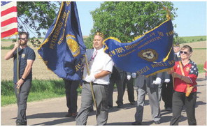 Marching to Petersburg cemeteries Helen Baumgartner • Petersburg Press