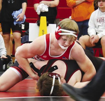 Seven Cards earn trip to state wrestling