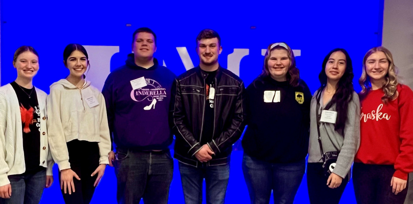 Students participating were (l to r): Kate Maricle, Katelyn Curry, Riley Lordemann, Hadley Gulbrandson, Lacie Miller, Jordan Patzel (Band), Madison Gompert.